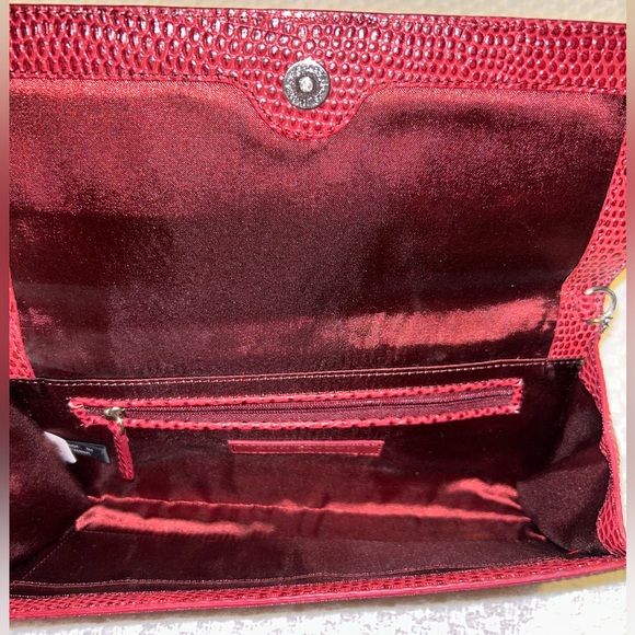 Ann Taylor Red Snake clutch/ handbag - Picture 4 of 4